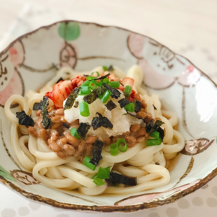 冷やしで☆納豆キムチうどん♩おろしでさっぱり〜☆